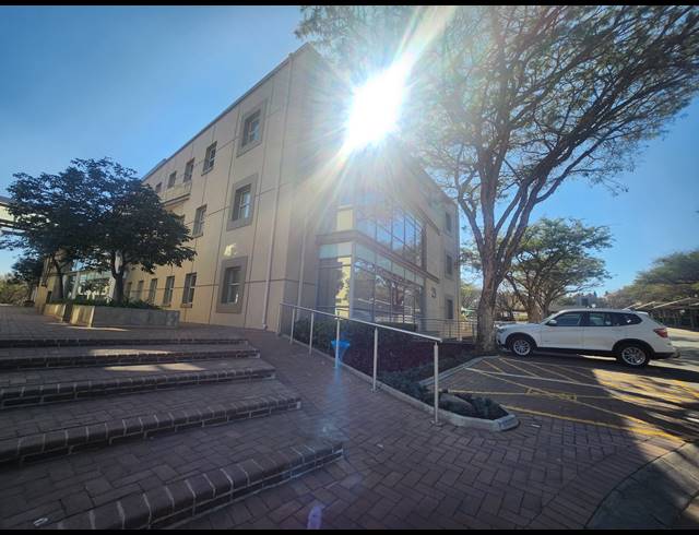 408M² OFFICE TO LET IN WOODMEAD